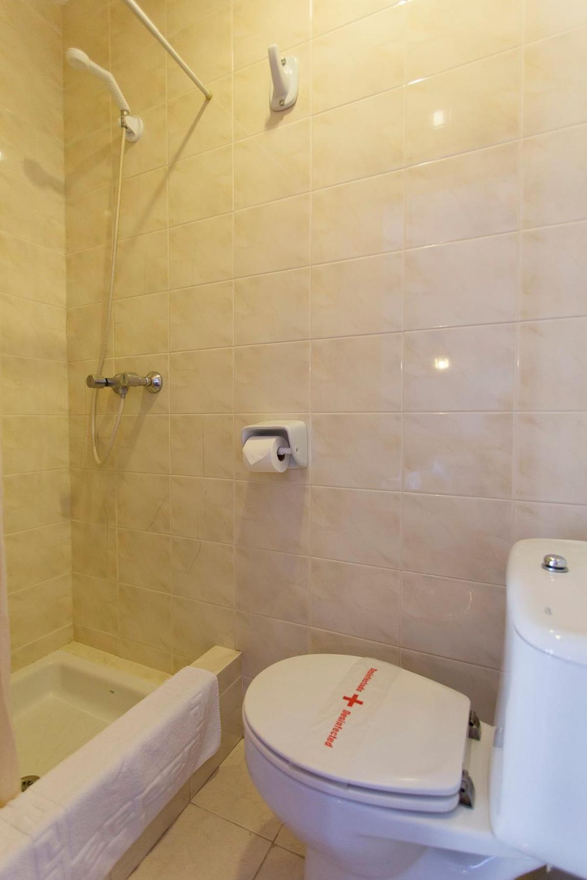 Double or Twin Room Partial Sea View